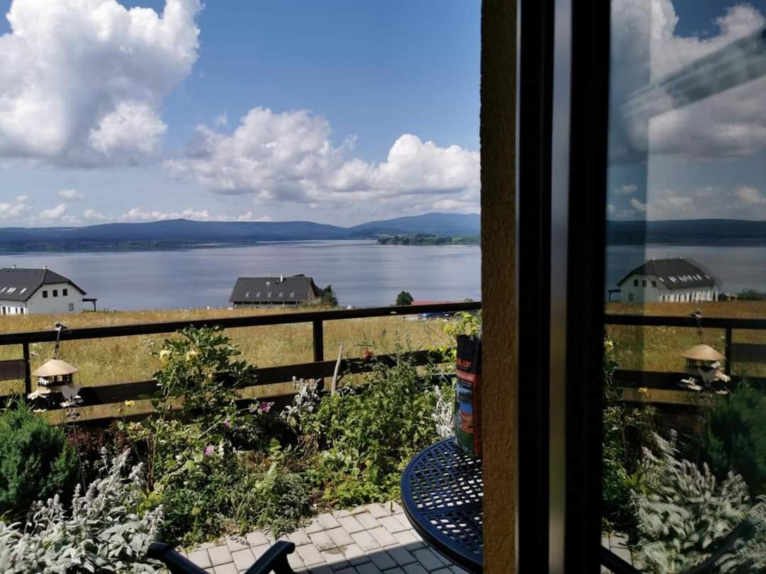 Apartman S Terasou A Vyhledem Na Jezero Lipno Kovarov  Exterior foto