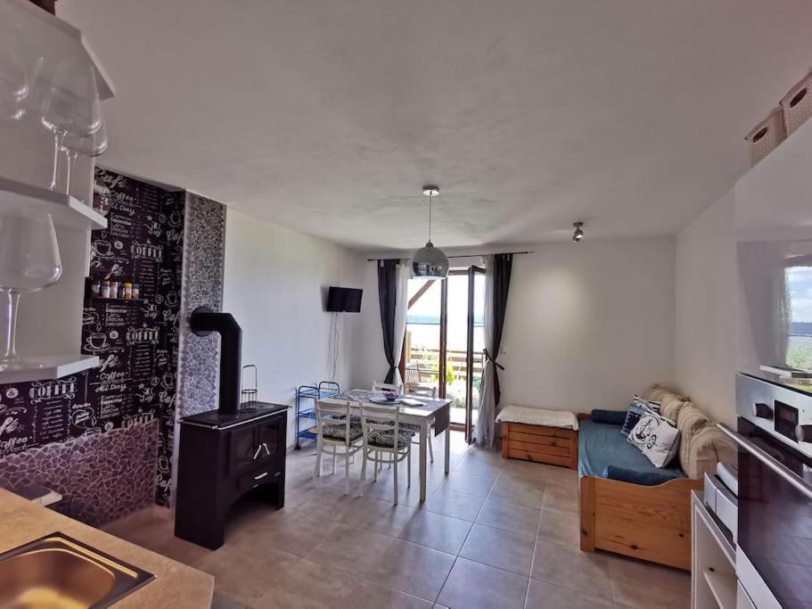 Apartman S Terasou A Vyhledem Na Jezero Lipno Kovarov  Exterior foto