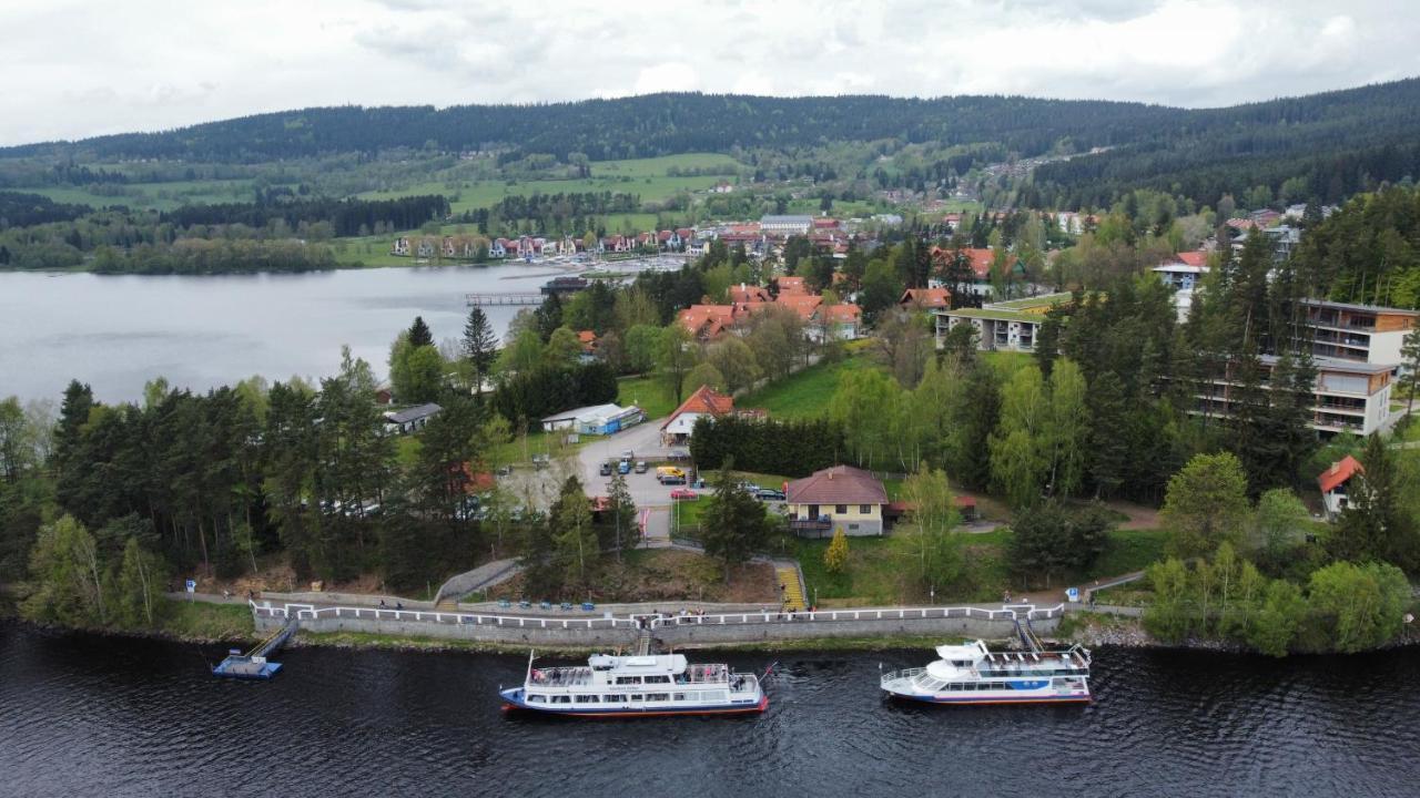 Apartman S Terasou A Vyhledem Na Jezero Lipno Kovarov  Exterior foto