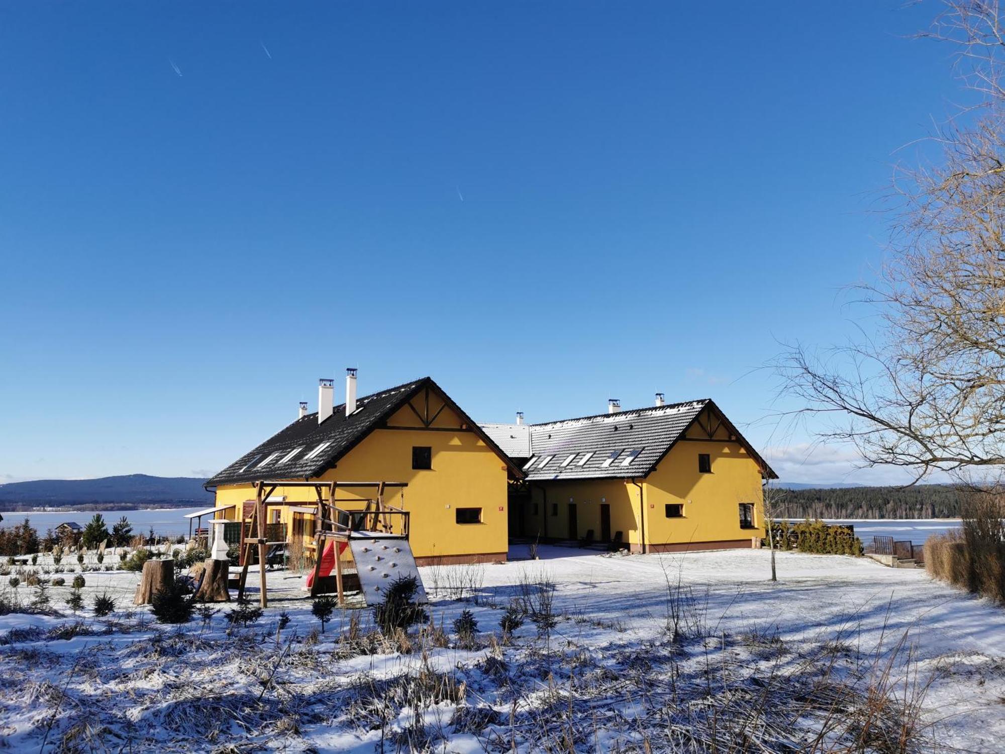 Apartman S Terasou A Vyhledem Na Jezero Lipno Kovarov  Exterior foto