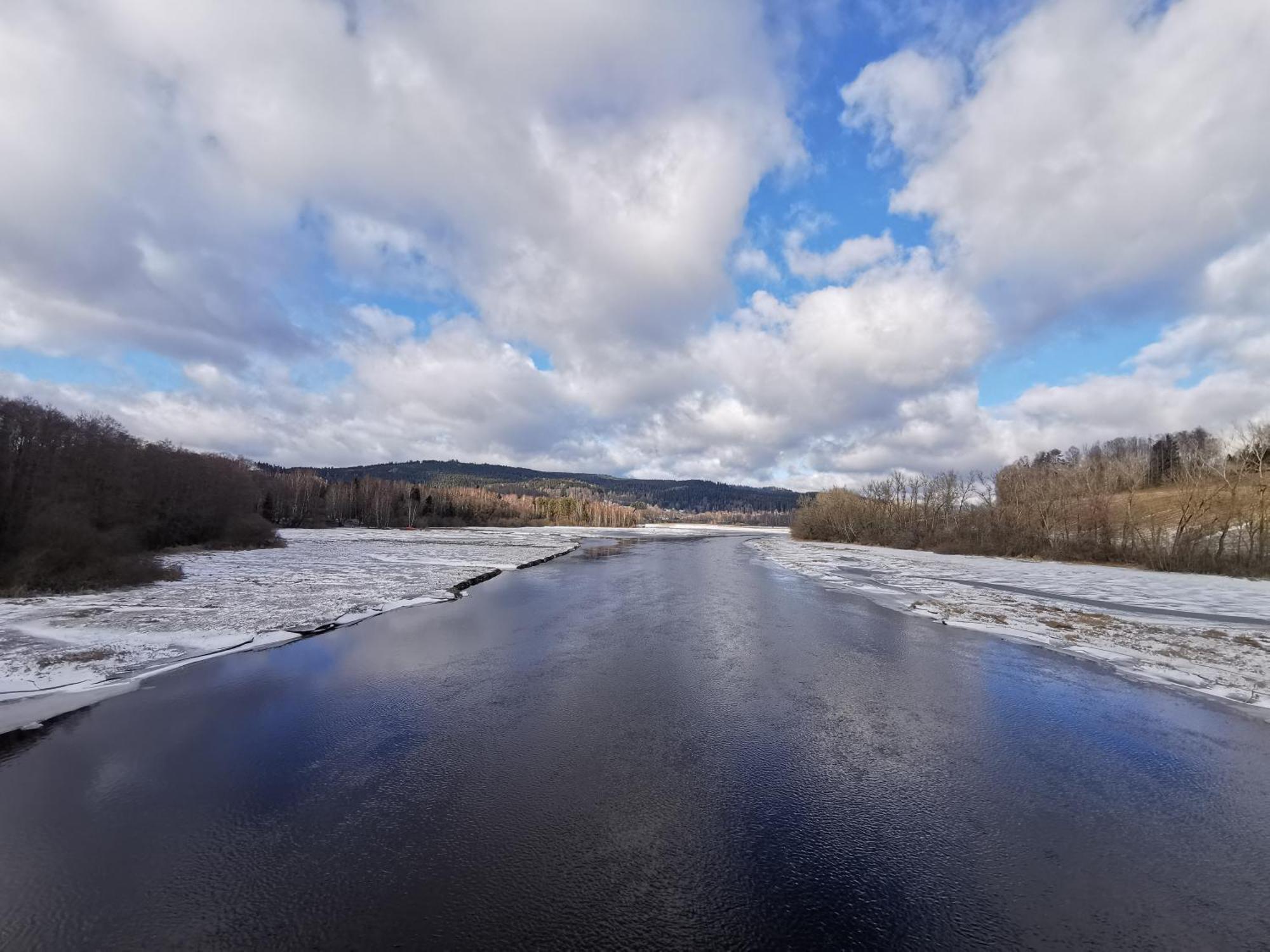 Apartman S Terasou A Vyhledem Na Jezero Lipno Kovarov  Exterior foto