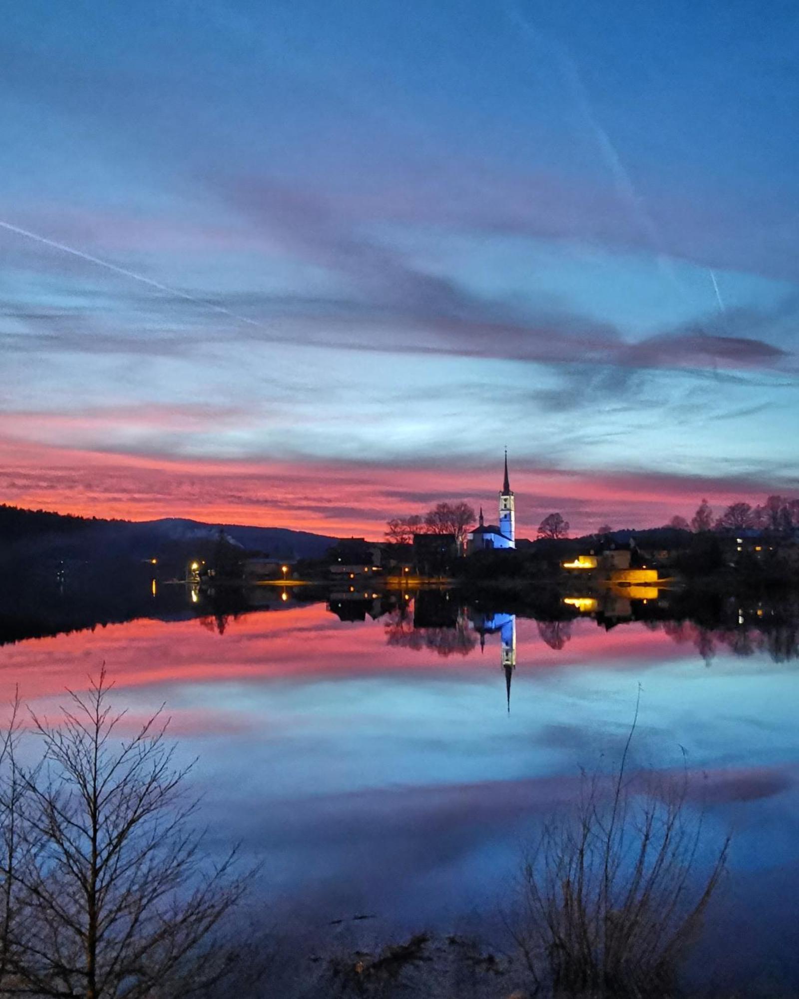 Apartman S Terasou A Vyhledem Na Jezero Lipno Kovarov  Exterior foto
