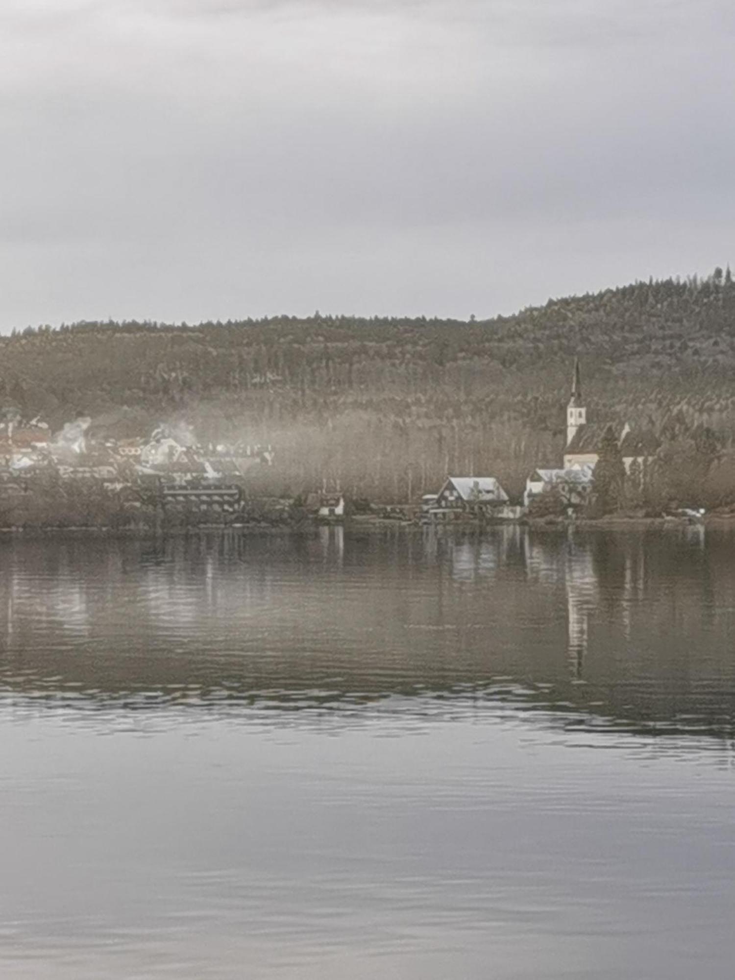 Apartman S Terasou A Vyhledem Na Jezero Lipno Kovarov  Exterior foto